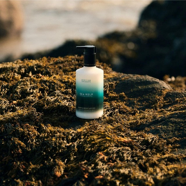 Scottish Fine Soaps Sea Kelp Lotion 300ml, imported from the UK