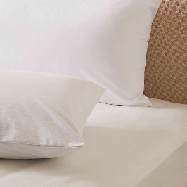 M&S jersey waterproof pillow protector set white, UK version