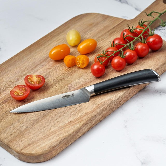 Zyliss serrated paring knife 11.5cm (British brand)