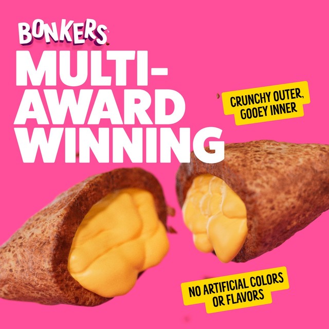 Bonkers crunchy soft cat treats chicken flavour, UK version