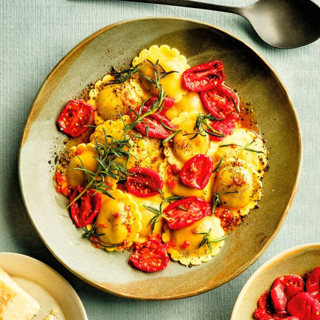 Rana roast chicken fresh filled pasta 250g, imported from the UK