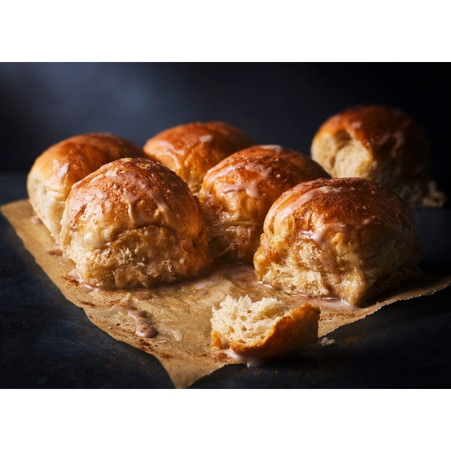M&S cinnamon buns iced spiced 265g pack - British product