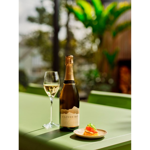 Cloudy Bay Pelorus Sparkling Brut NV 75cl - British product
