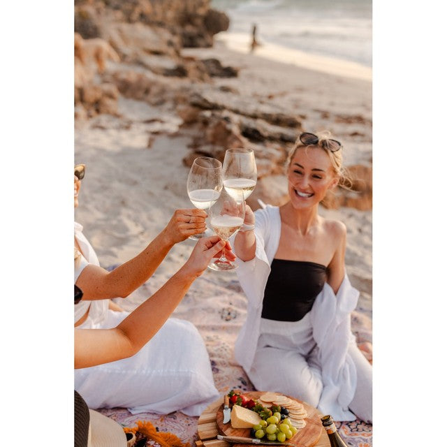 Mad Fish Sauvignon Blanc white wine 75cl, imported from the UK