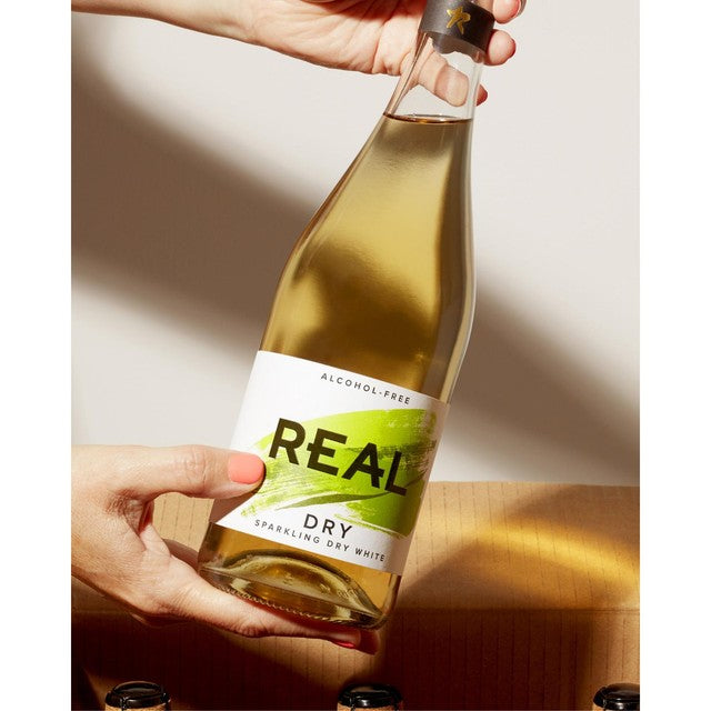 Real dry sparkling tea 75cl, imported from the UK