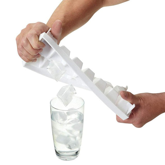 KitchenCraft ice cube tray makes 14 large cubes, UK version