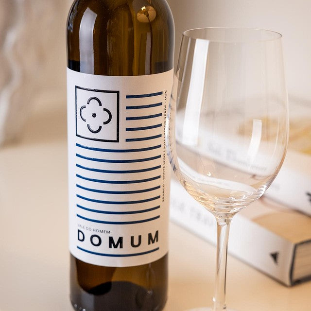 Virgin Wines Quintas do Homem Domum Vinho Verde Loureiro 75cl, imported from the UK
