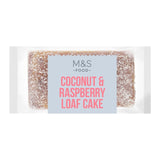 M&S Kokos- og bringebærbrødkake 266 g, importert fra Storbritannia