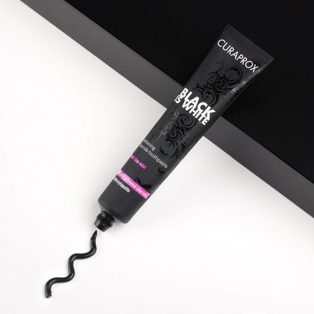 Dentifrice blanchissant Curaprox Black is White 90ml - Produit britannique