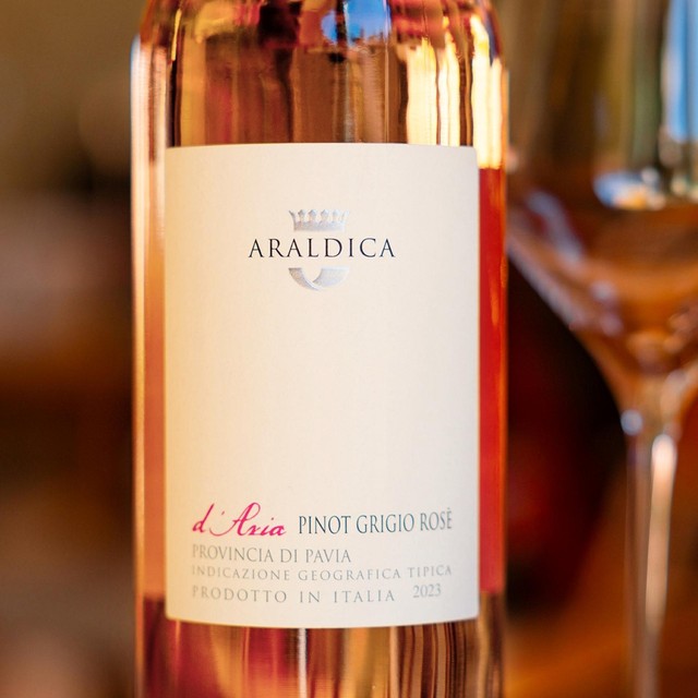 Virgin Wines Araldica d'Aria Pinot Grigio Rose rosé wine 75cl - British product
