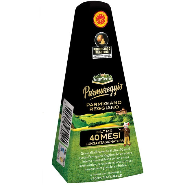 Parmareggio aged Parmigiano Reggiano 40 Month 200g, imported from the UK
