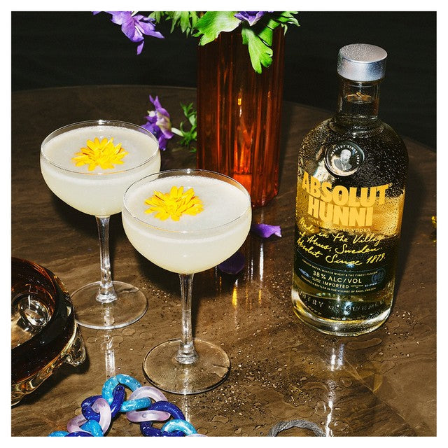 Absolut Hunni honey flavoured vodka 70cl - British product