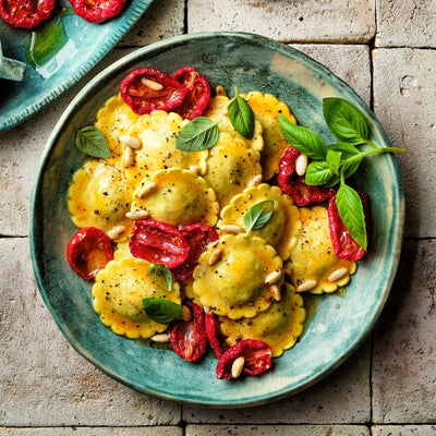 رافيولي طازج بالفيوريه (الزهرة) ببيستو الريحان والصنوبر من Rana، 250 جرام