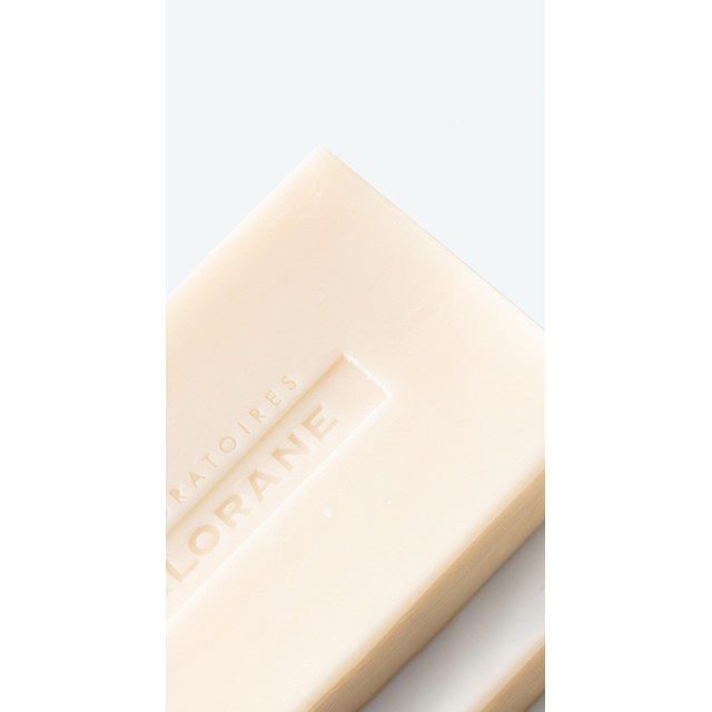 Klorane solid shampoo bar with oat milk 80g, UK version