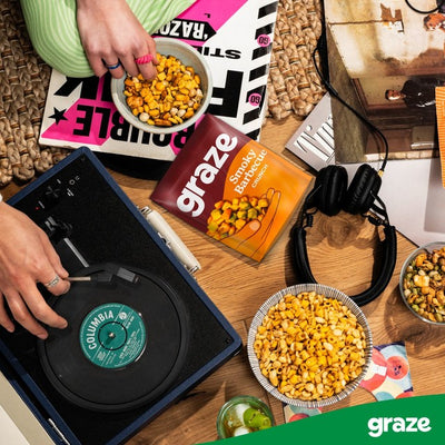 M&S Graze Røkt BBQ Crunch Vegansk Snack Mix 100g- Kjøp online hos McGrocer