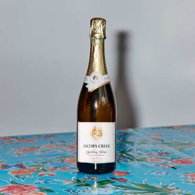 Jacob's Creek Sparkling Shiraz sparkling wine 75cl, UK version