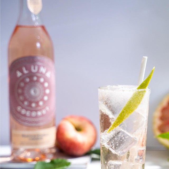 Aluna peach and pomelo rum liqueur 50cl - British product