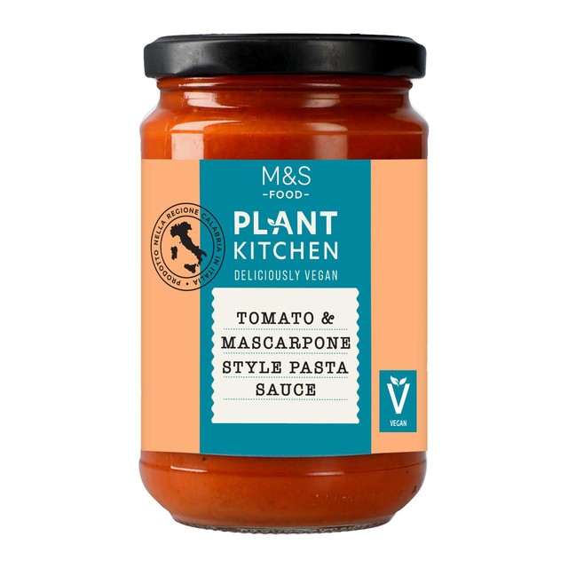 M&S tomato & mascarpone pasta sauce 280g, imported from the UK