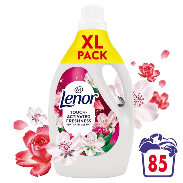 Lenor fabric conditioner Jasmine & Red Berries 2574ml, UK version
