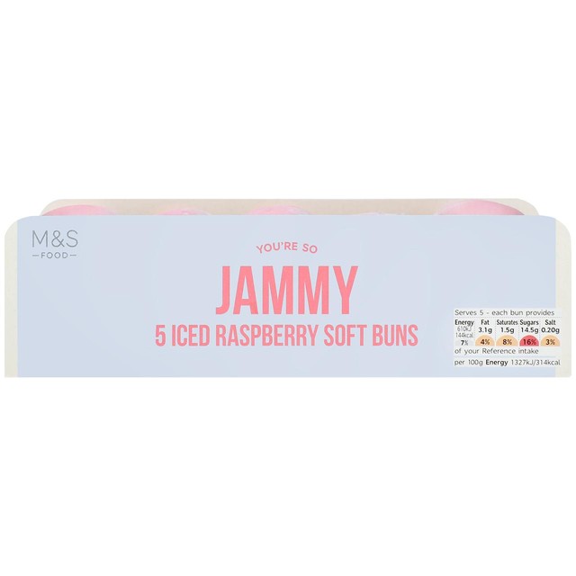 M&S Iced Raspberry Soft Buns 5 per pakke, importert fra Storbritannia