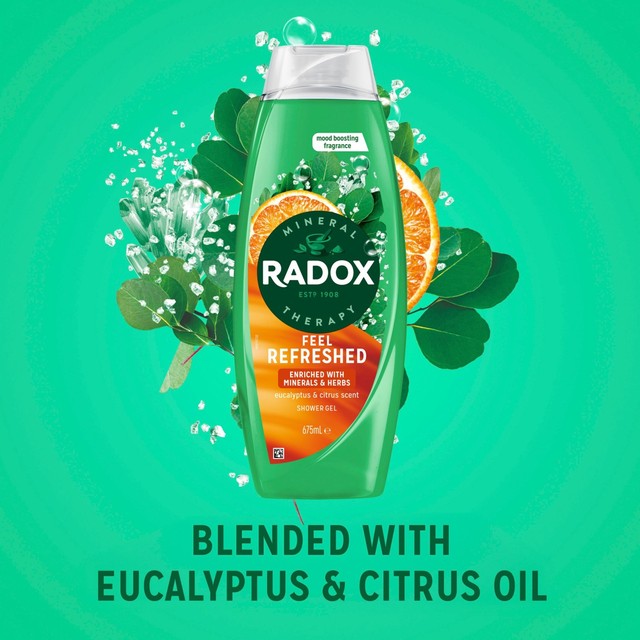 Radox Feel Refreshed shower gel 675ml, imported from the UK
