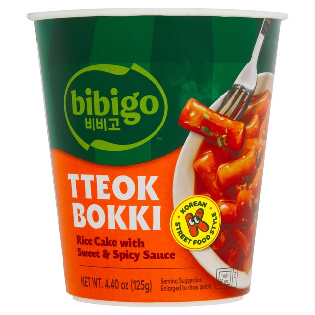 Bibigo Tteokbokki sweet & spicy Korean rice cake cup 290g - British product
