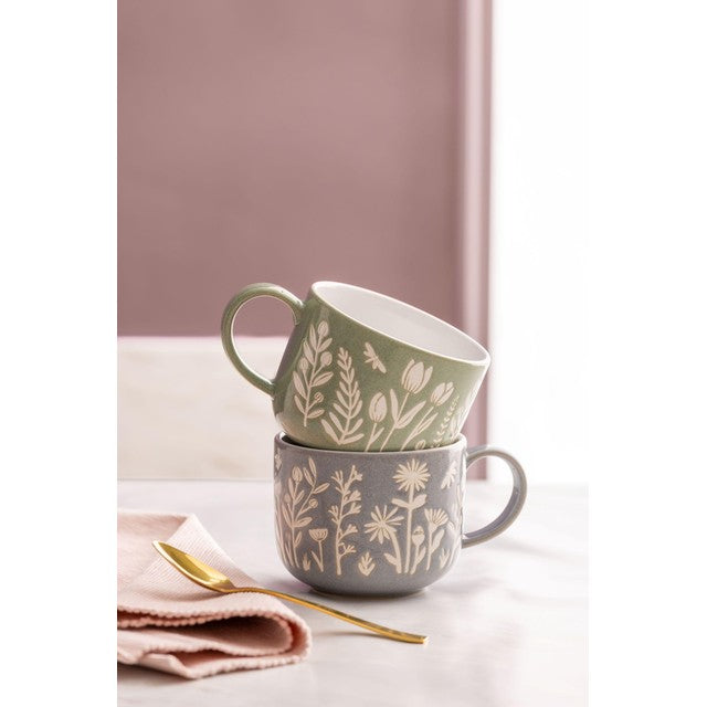 Rayware Blue Daisy mug 400ml, imported from the UK