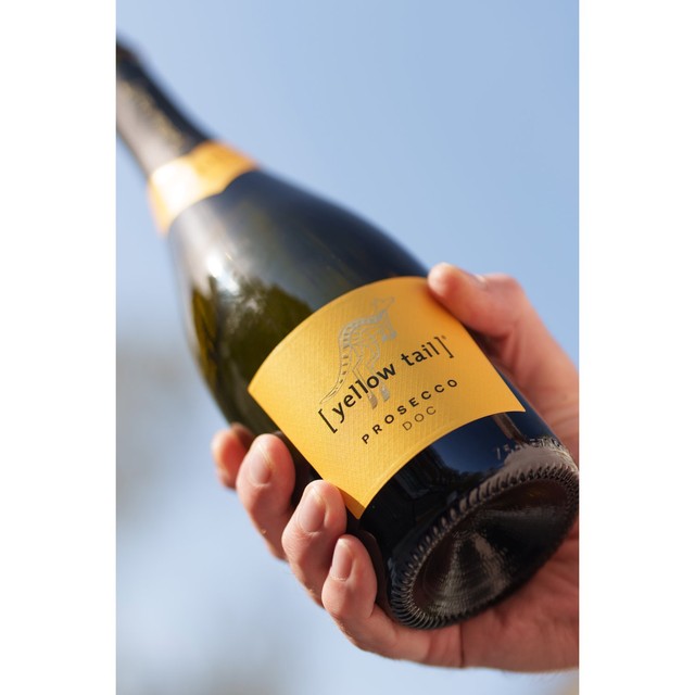 Yellow Tail Prosecco sparkling wine 75cl (British brand)