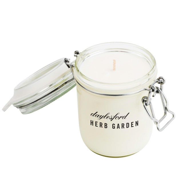 Daylesford Scented Candle Herb Garden Large, imported from the UK
