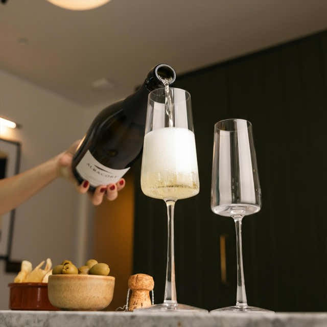 Virgin Wines sparkling wine Chardonnay Pinot Noir Brut 75cl (British brand)