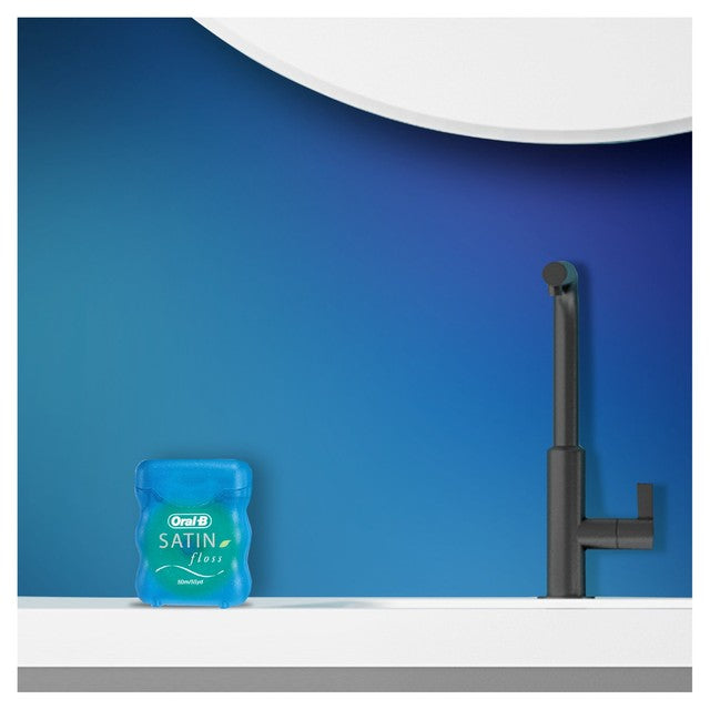 Oral-B Satin Mint dental floss 25m, imported from the UK