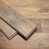 Golden Select Rustic Oak laminate flooring 1.146 m², UK version