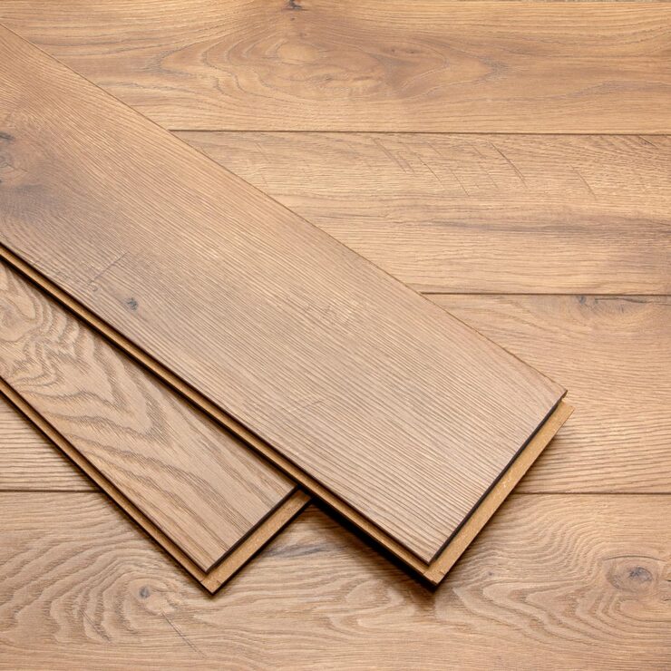 Golden Select Woodland Oak laminate flooring 1.146m² pack (British brand)