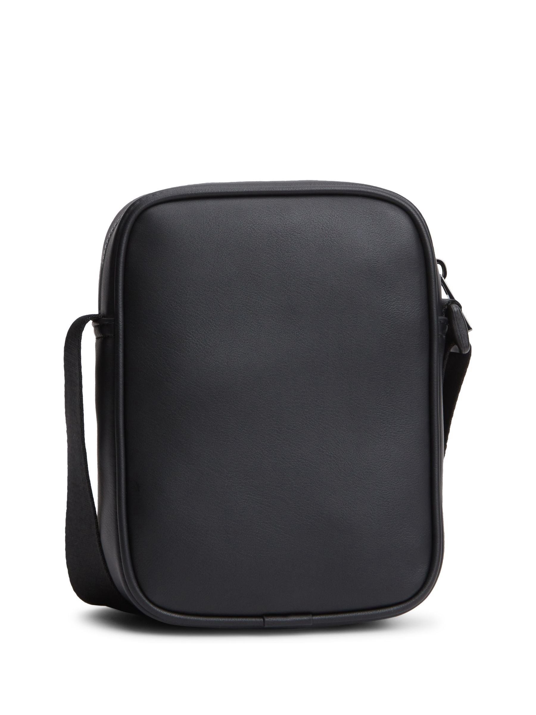 Tommy Hilfiger black signature tape reporter bag - British product