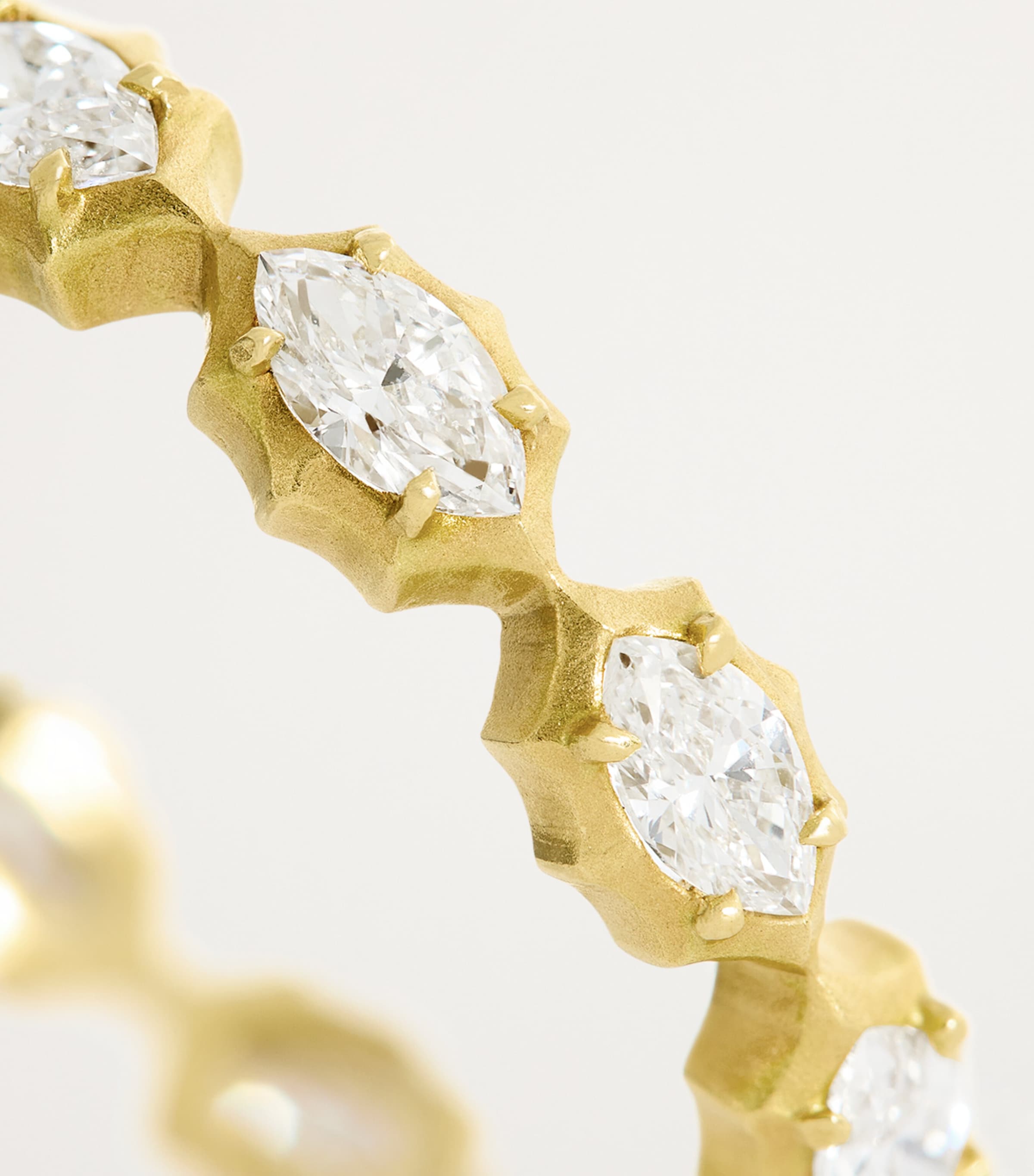 Jade Trau eternity ring large yellow gold diamond - British product