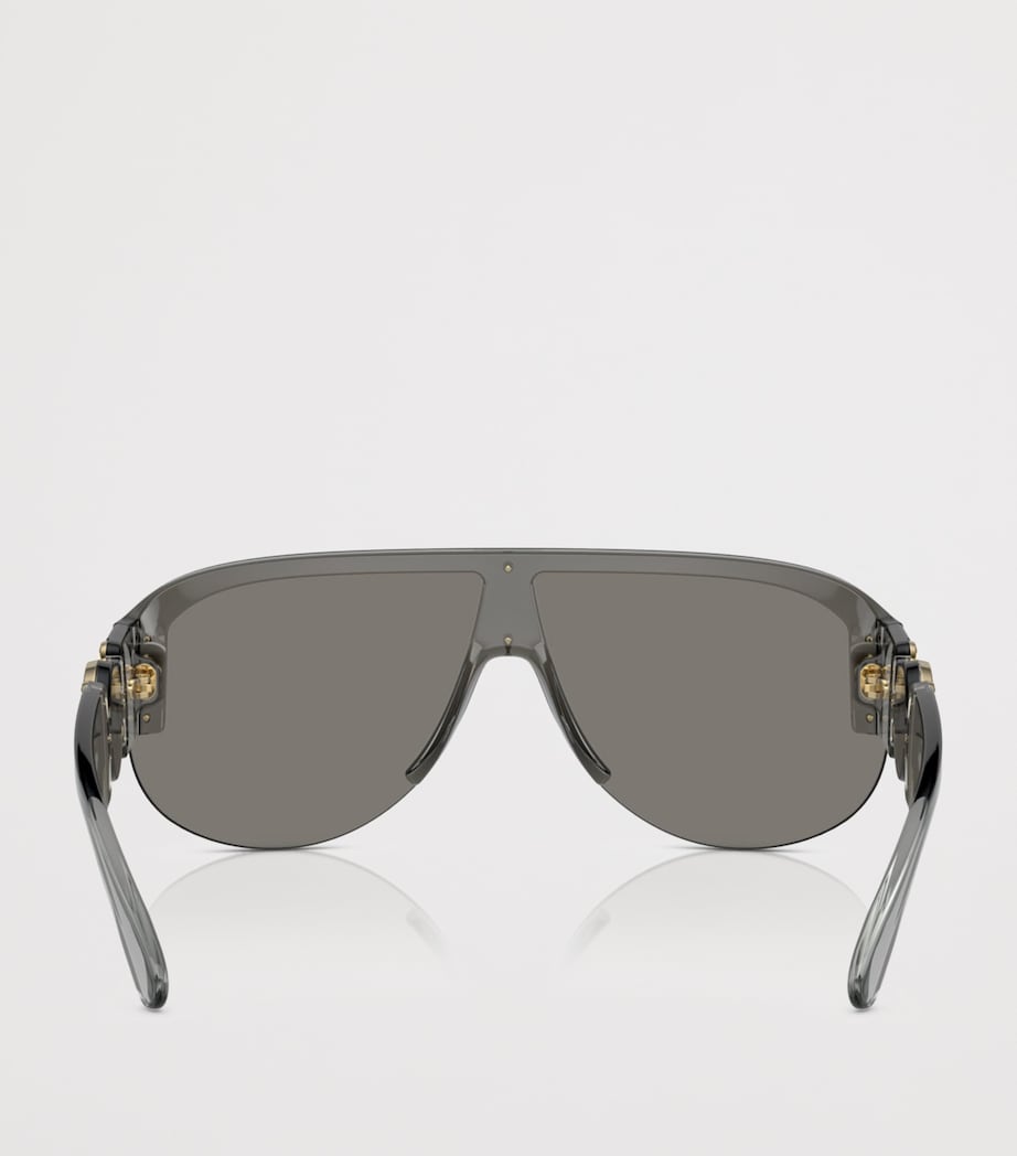 Lunettes de soleil aviateur Versace avec détail de tête de Méduse, version britannique