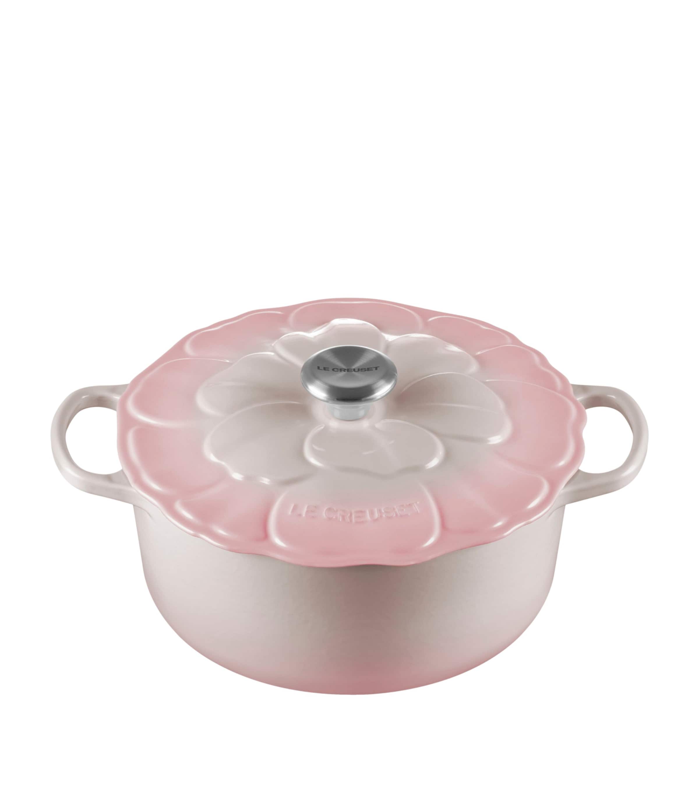 Le Creuset cast iron petal casserole 26cm (British brand)