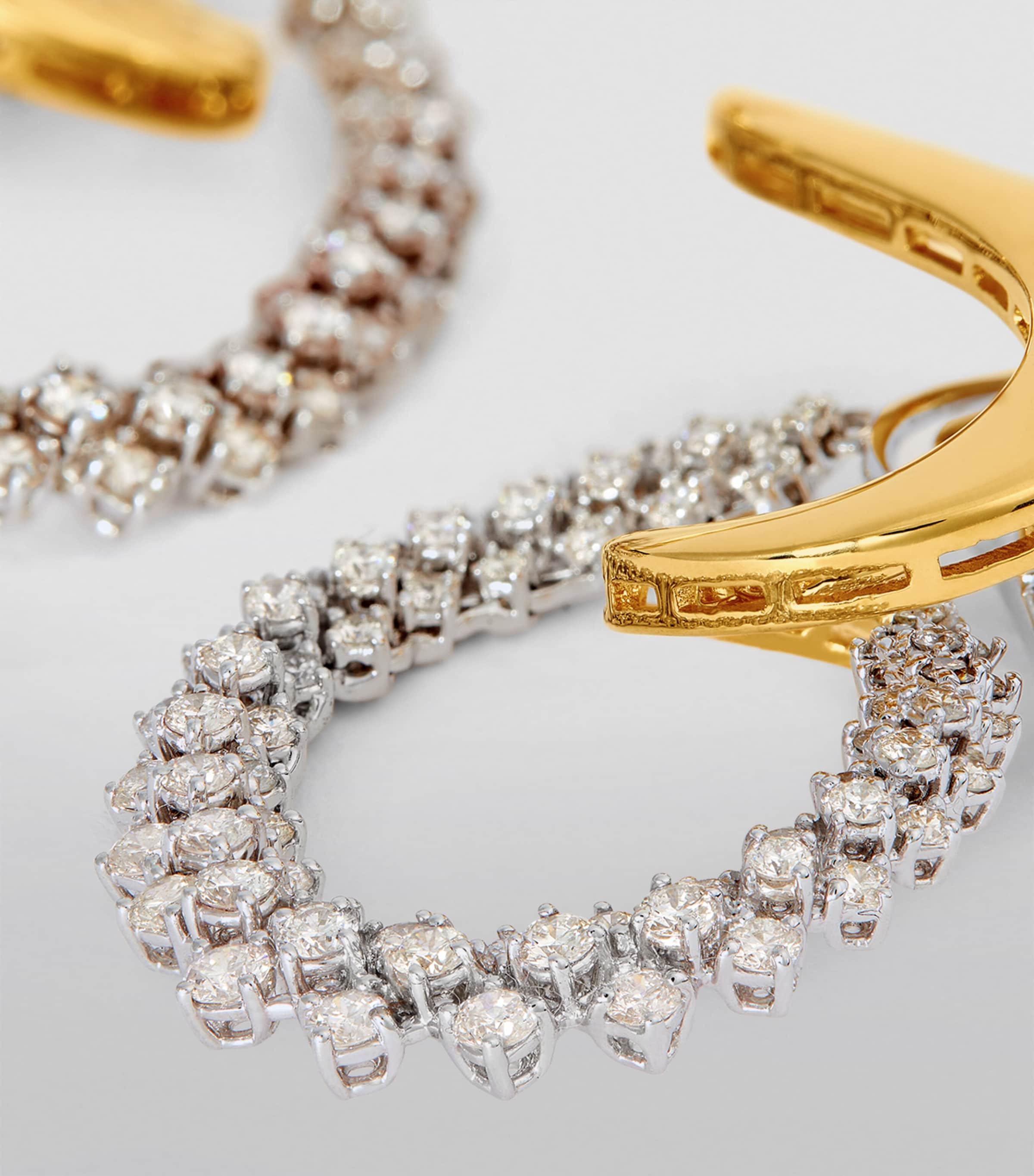 Yeprem Golden Strada earrings in 18kt yellow gold with diamonds - British product