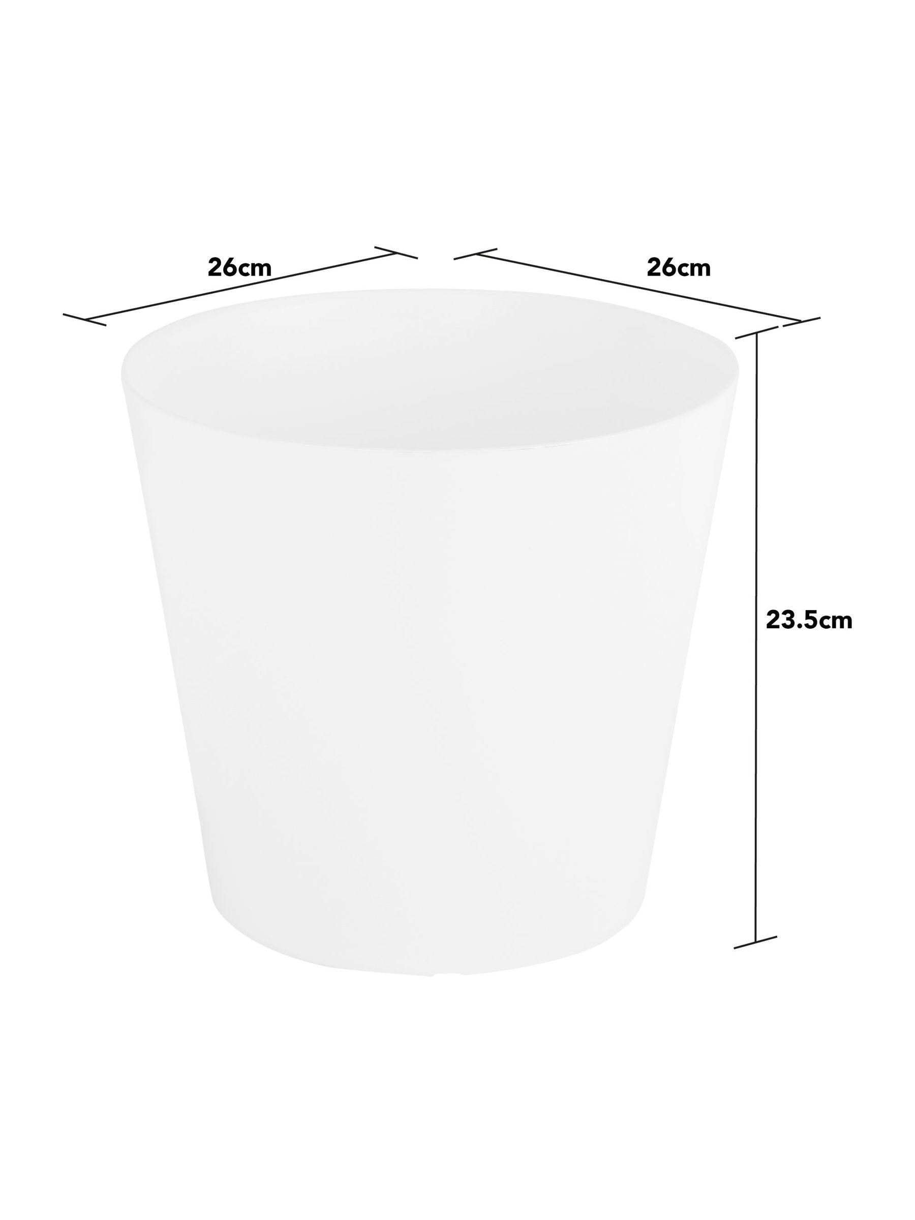 Wham white plastic planters 26cm set of 4, imported from the UK