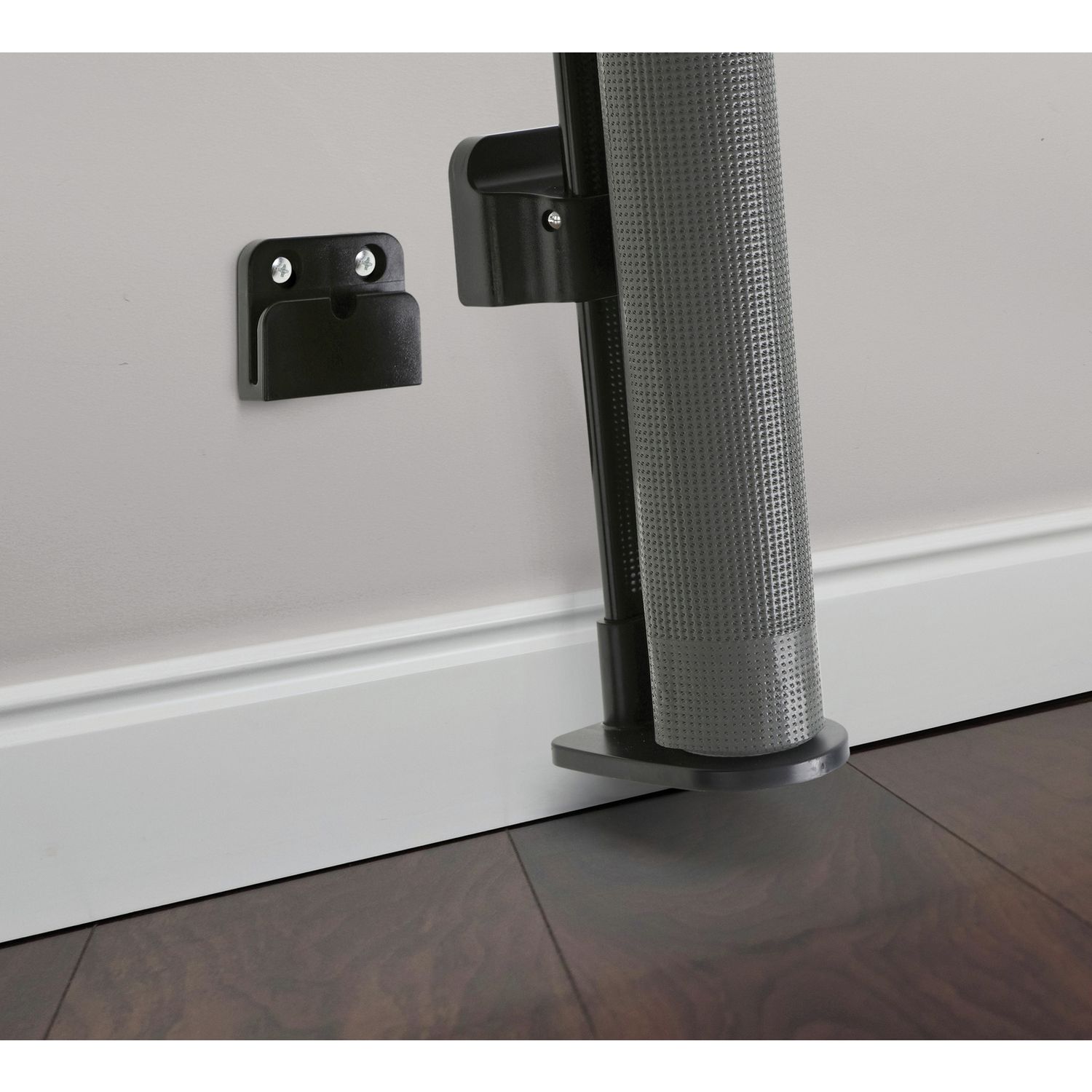 Dreambaby retractable gate grey fits 60-140cm, UK version