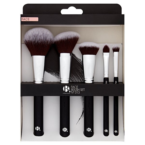 B. 5 Piece Brush  Set GOODS Superdrug   