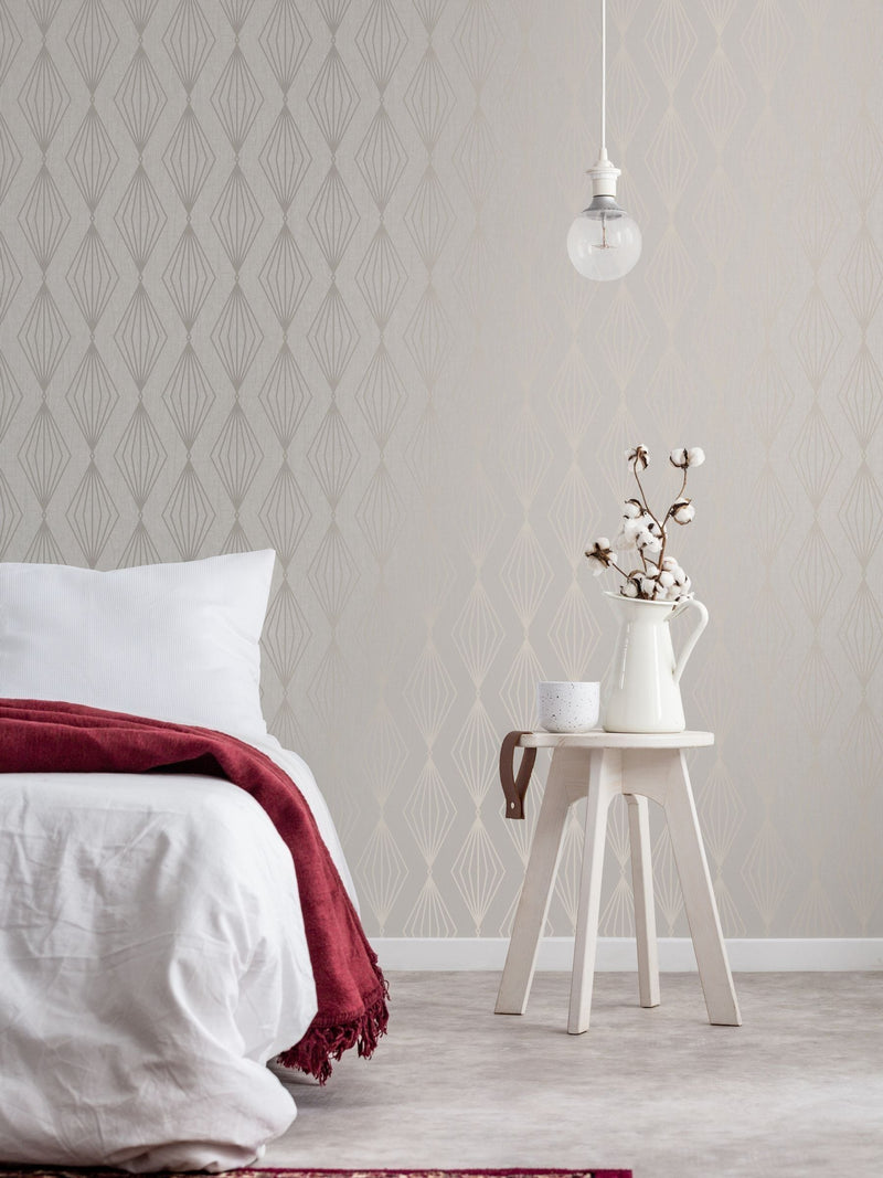 Art For The Home Pearl White Boutique Marquise Geo 10M Wallpaper