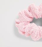 Hunza G Crinkle Scrunchie im charakteristischen Crinkle-Stoff - Britisches Produkt