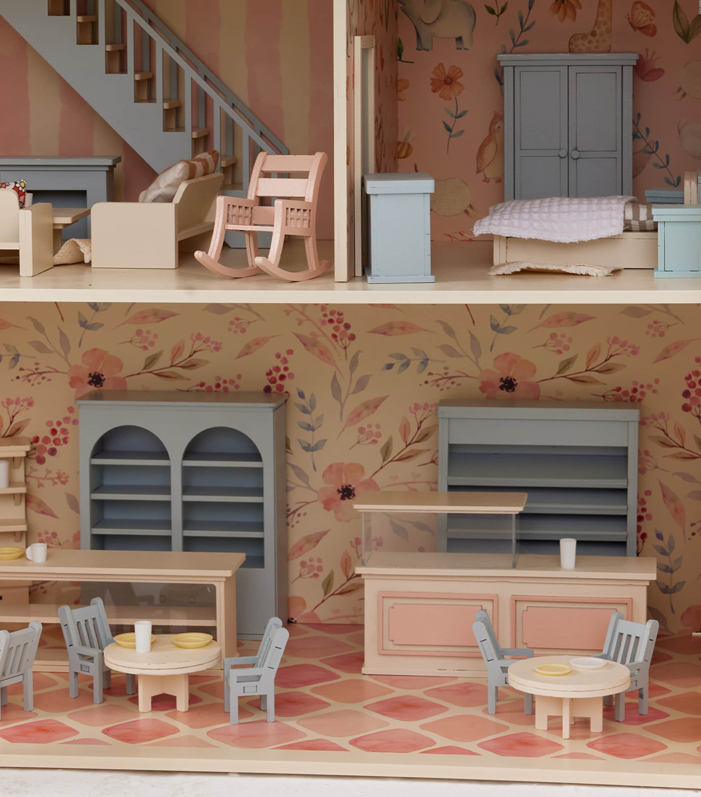 Little Forest Animals House of Rome dollhouse 82cm, UK version