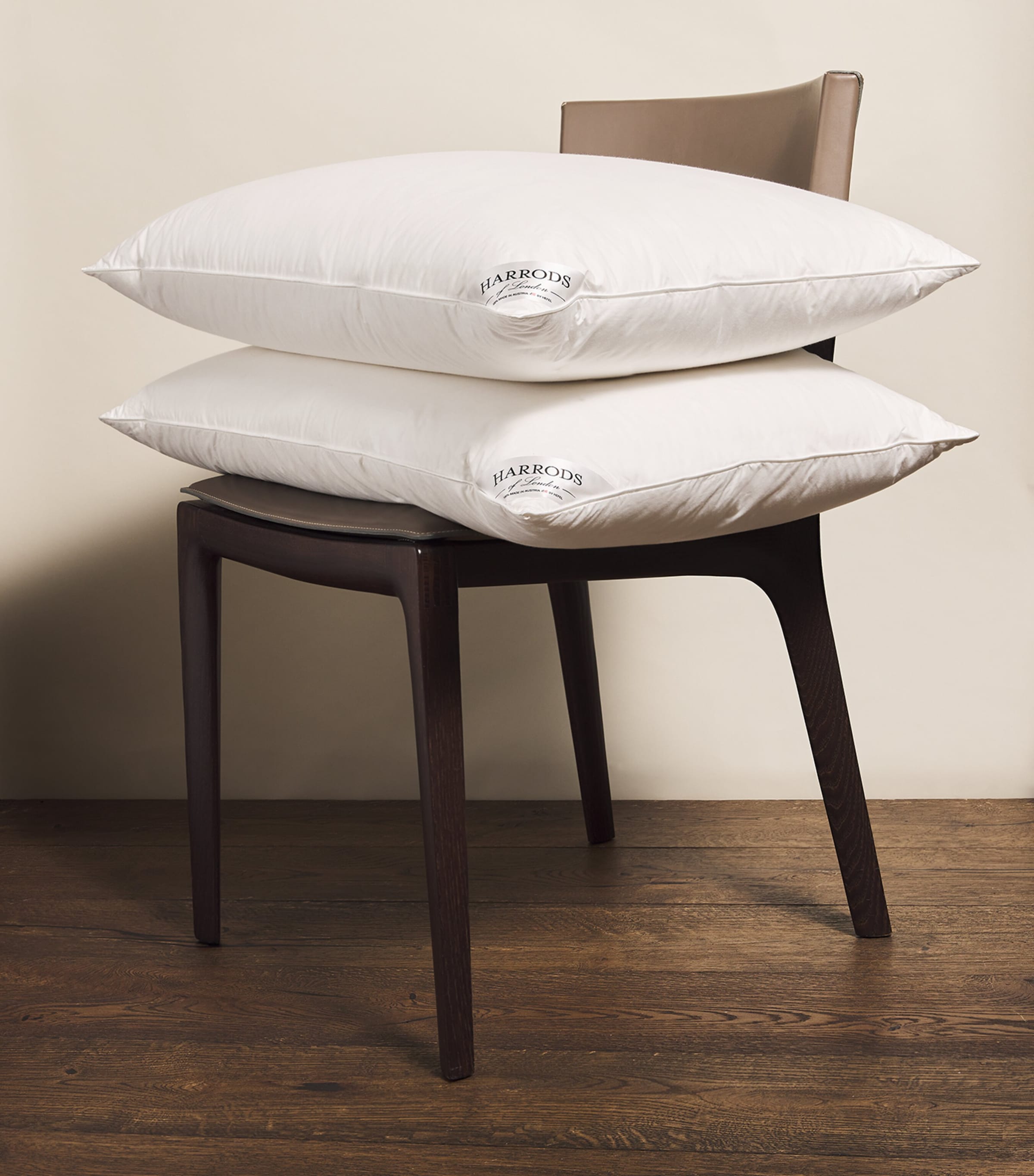 Harrods of London Thermal Balance standard pillow 50cm x 75cm, UK version