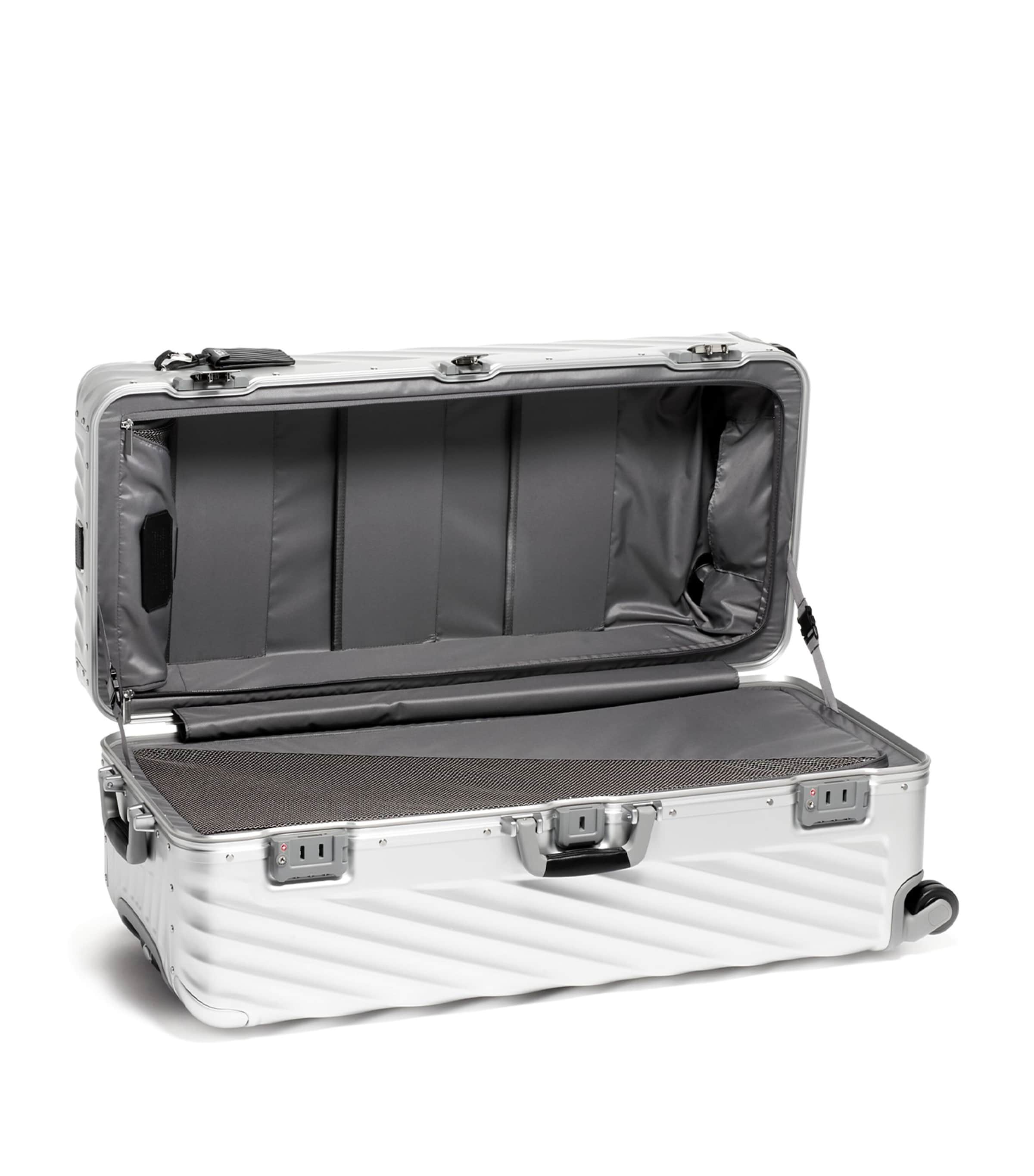 Tumi 19 Degree Suitcase 87cm (British brand)