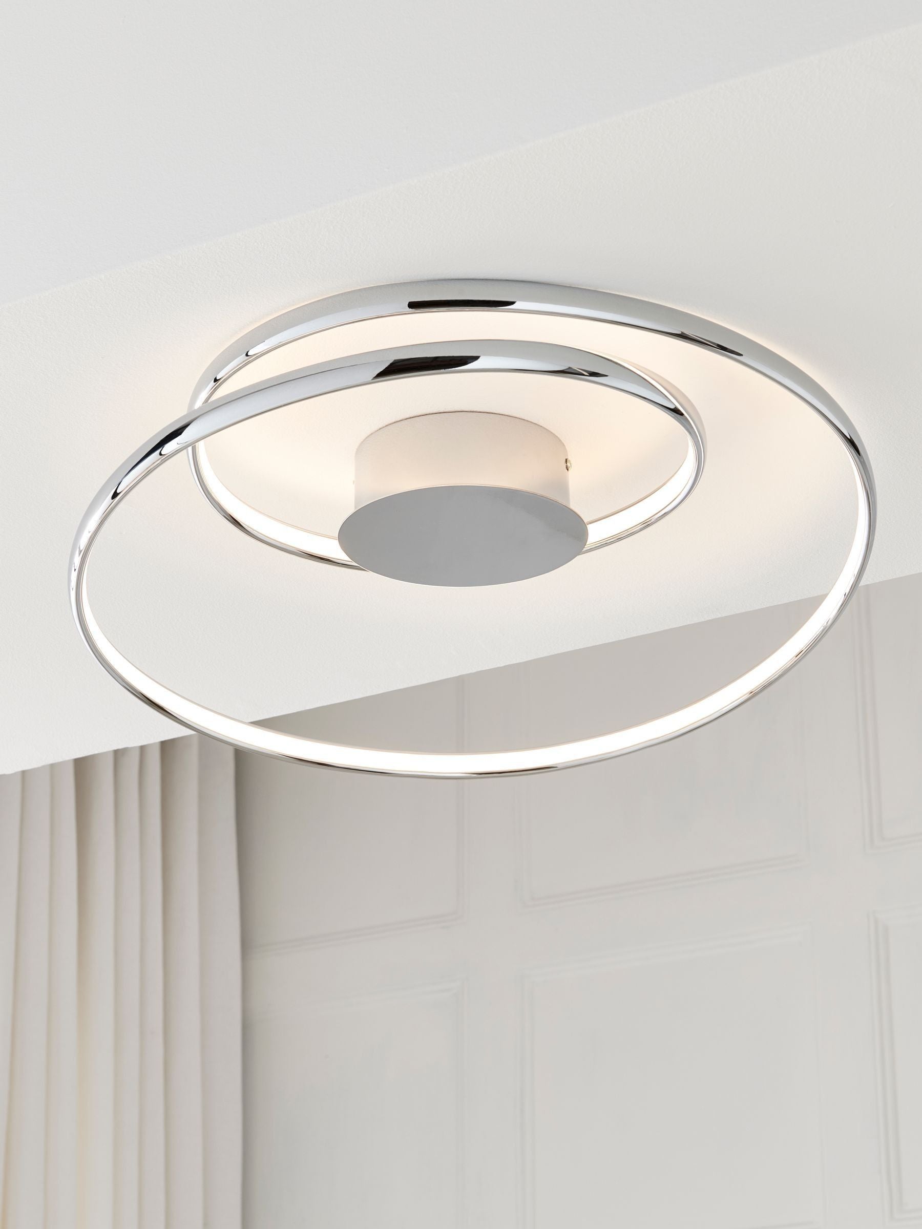 Eternity lampe for fast montering i tak kromfinish (britisk merke)