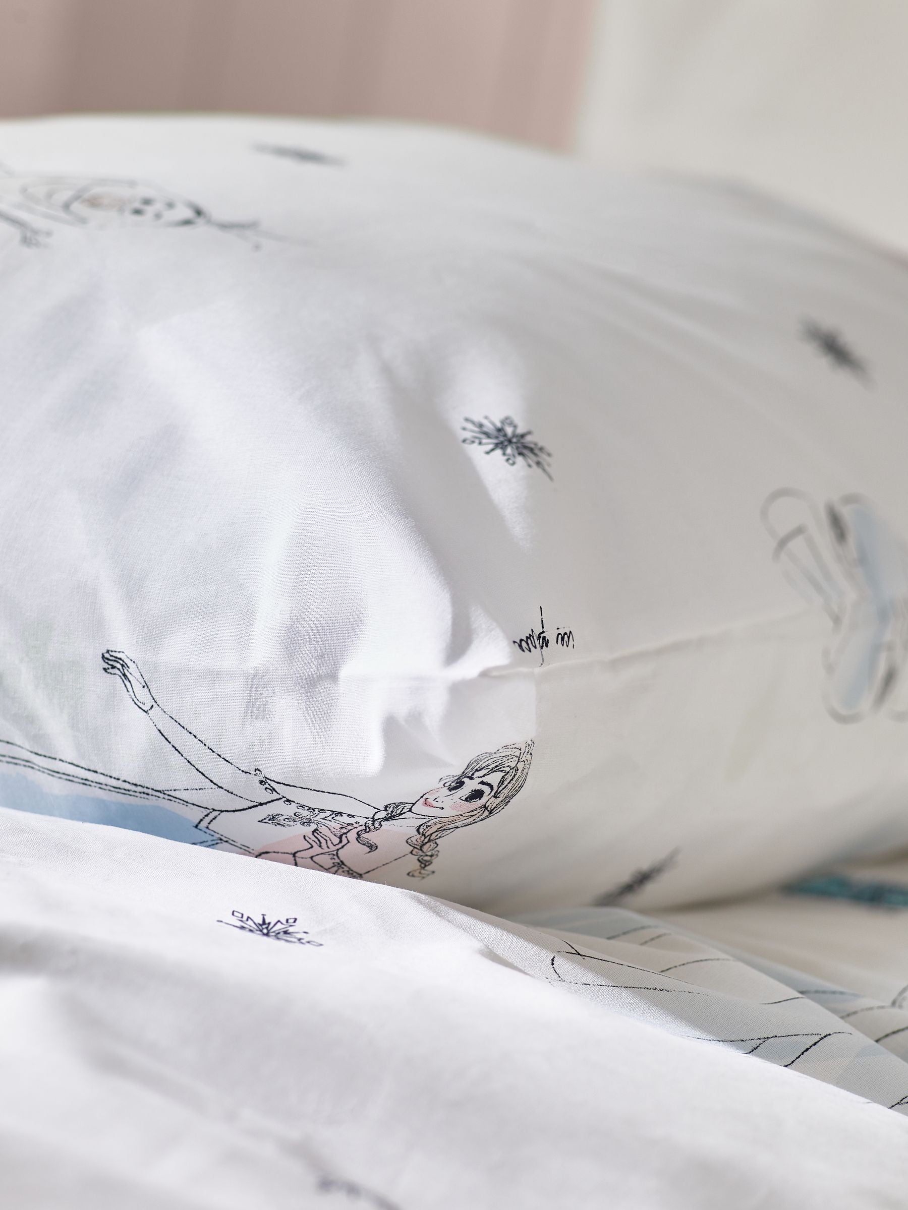 Disney Frozen white 100% cotton duvet cover and pillowcase set (British brand)