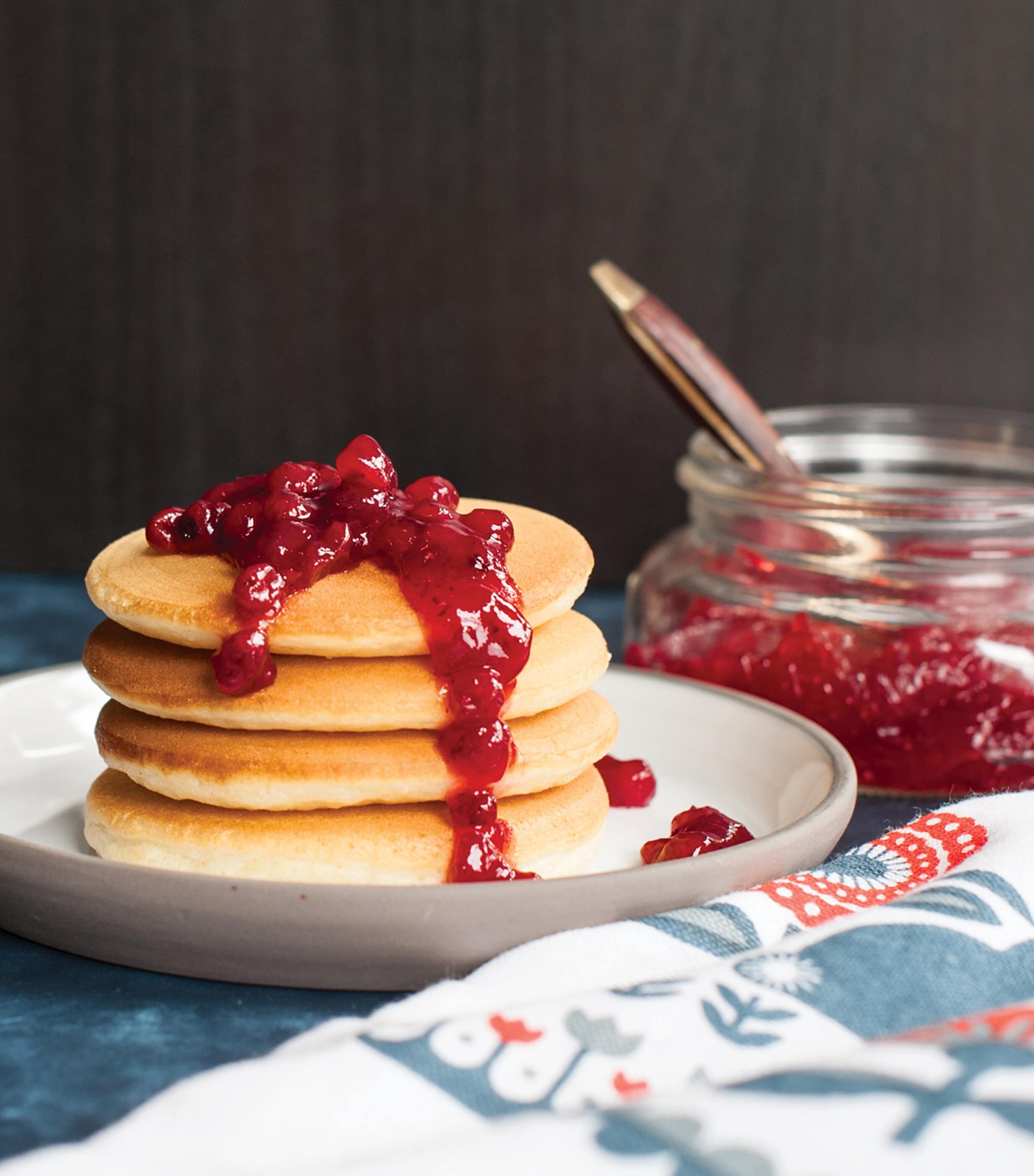 Nordic Ware Original Silver Dollar Pancake Pan 27cm, imported from the UK