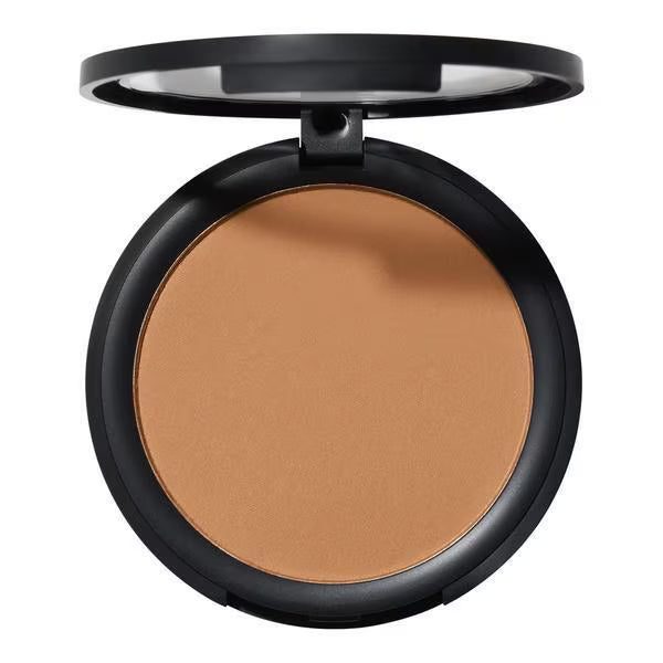 e.l.f. Primer-Infused Matte Bronzer Catching Rays - British product